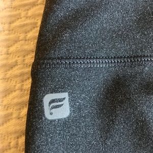 Fabletics gray crops- like new
